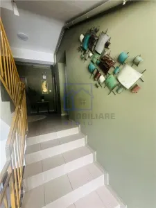 Apartament de vanzare in Sibiu - 3 camere, 2 balcoane, etaj 1, zona Henri Coanda - foto 13