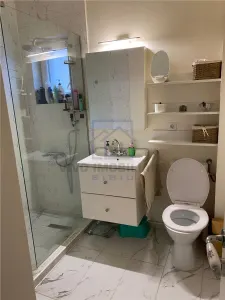 Apartament de vanzare in Sibiu - 3 camere, cu gradina si parcare privata, Selimbar - foto 8