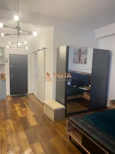 Garsoniera spatioasa etaj 1, in zona Roman, Astra, Brasov - foto 9