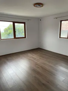 Casa individuala, 4 camere, teren 569mp, Sacele Cernatu - Sacele