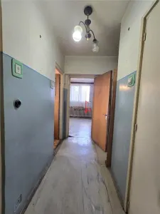 Garsoniera in bloc mixt- Metrou OBOR - foto 3