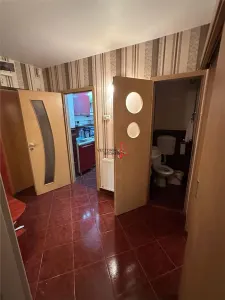 Apartament 4 camere Titan Piata Minis Centrala Termica Proprie - foto 11