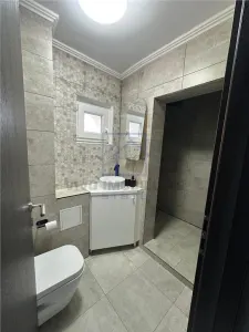 Apartament de inchiriat in Sibiu - 4 camere, 2 bai, 92 mp, Central - foto 12