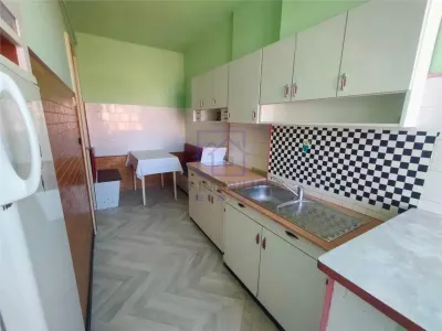 Apartament de vanzare in Sibiu - 2 camere, decomandat, garaj si pivnita, Cartierul Strand - foto 7