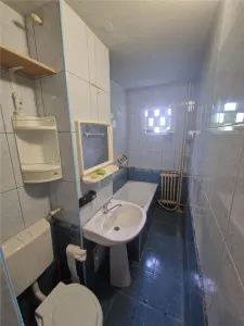 Apartament 2 camere etaj 2 zona Dacia / Iulius Town / - foto 12