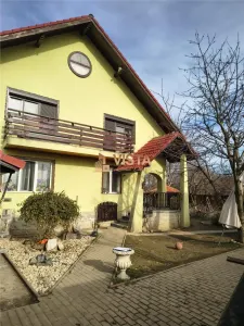 Casa individuala cu teren in Sacele, zona Cernatu - Sacele