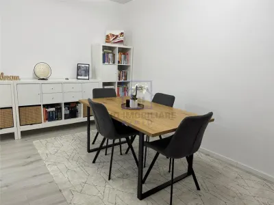 Apartament de vanzare in Sibiu - 3 camere, decomandat, cu balcon si pivnita,  Bd. Mihai Viteazu - foto 5