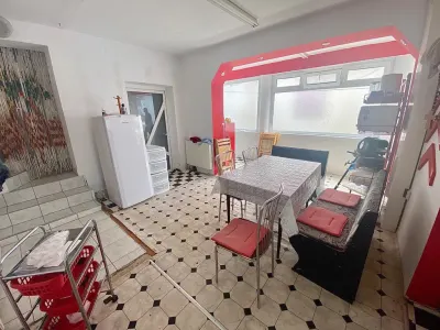 Casa de vanzare in Sibiu - Individuala cu 2 apartamente, cu pivnita, Turnisor, se accepta schimb cu apartament - foto 18