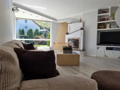 Vila eleganta, zona Bunloc, in Sacele, Brasov - foto 13