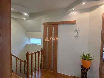Vila eleganta, zona Bunloc, in Sacele, Brasov - foto 25