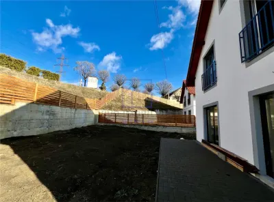 Casa de vanzare in Sibiu - Individuala la cheie, zona Bavaria - foto 15