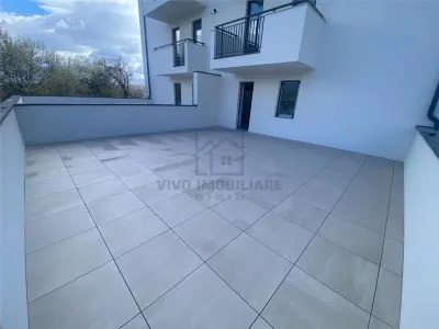 Spatiu comecial de vanzare in Sibiu - cu 5 locuri de parcare, Turnisor - Sibiu