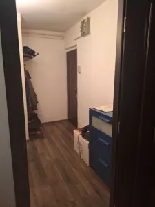 Garsoniera decomandata, etaj 1, in Astra, Brasov - foto 2
