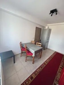 Garsoniera decomandata, mobilata si utilata. Zona Sanpetru - foto 5