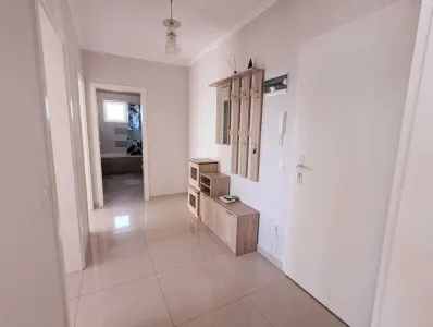 Vand apartament 2 camere - foto 4