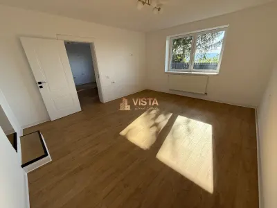 Apartament la casa cu curte si garaj la 5 minute de Centrul Vechi, Brasov - foto 3