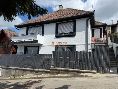 Apartament la casa cu curte si garaj la 5 minute de Centrul Vechi, Brasov - foto 9