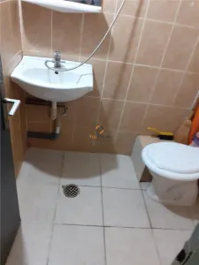 Decomandat Bloc Izolat Parter - foto 5