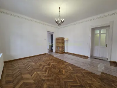 Apartament superb renovat in Centrul Istoric Brasov - foto 15