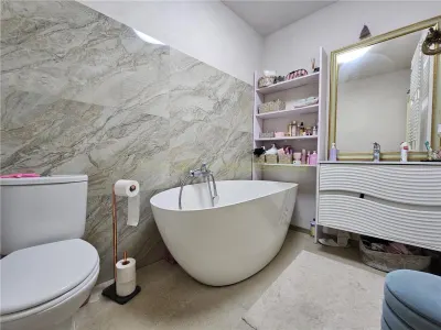 Apartament deosebit cu 3 camere str. Castelului - foto 6