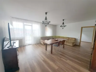Cluj, Floresti apartament 4 camere, negociabil - Floresti