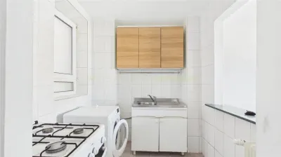 Apartament cu 4 camere de vânzare, zona Lacul Tei - foto 7