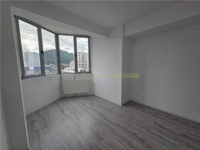 Apartament 2 camere Centrul Civic pretabil birouri - foto 5
