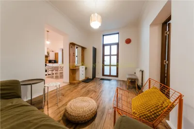 Inchiriere termen scurt/mediu Piata Unirii - foto 14