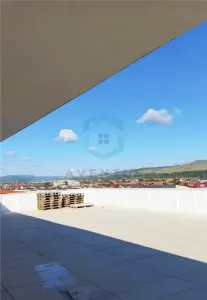 Penthouse 3 camere, terasa 197 mp, semifinisat,  Eroilor  Floresti - foto 3