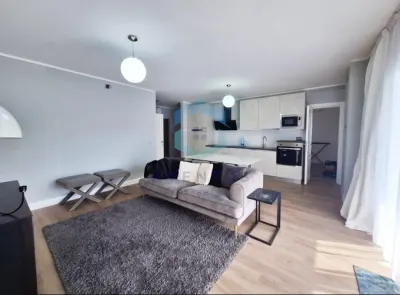 Apartament 3 camere plus parcare/ zona Tineretului - Floresti