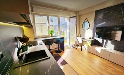 Apartament 2 camere cu gradina - Floresti