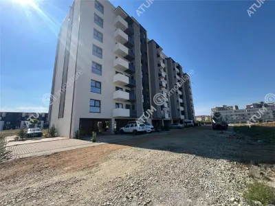 De vanzare apartament la etajul 2 cu 2 camere decomandate balcon parcare  zona Doamna Stanca din Selimbar - foto 2