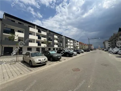 De vanzare apartament cu 2 camere decomandate si loc de parcare zona Doamna Stanca - foto 2