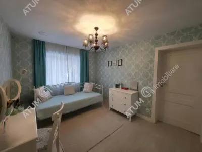 De vanzare casa spatioasa cu 5 camere decomandate si gradina 300MP in zona Veterani in Sibiu - foto 17
