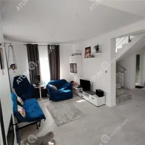 De vanzare casa cu 4 camere decomandate si gradina in zona Bavaria in Sibiu - foto 2
