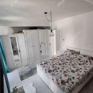 De vanzare casa cu 4 camere decomandate si gradina in zona Bavaria in Sibiu - foto 6