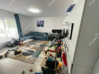 De vanzare apartament cu 2 camere decomandate si loc parcare in Selimbar Sibiu - foto 2