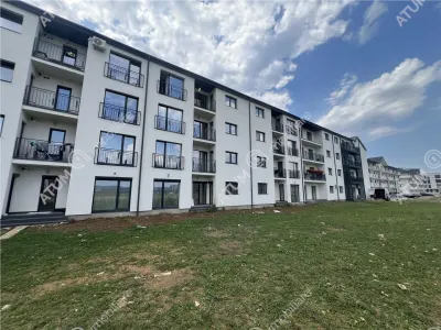 De vanzare apartament cu 2 camere decomandate la etajul 2 zona Doamna Stanca - foto 8