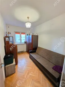 Apartament cu 3 camere decomandate si 2 balcoane de vanzare in zona Valea Aurie din Sibiu - foto 2