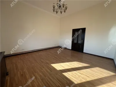 De inchiriat spatiu birouri de 206 mp utili situat pe Bld. Victoriei din Sibiu - foto 13