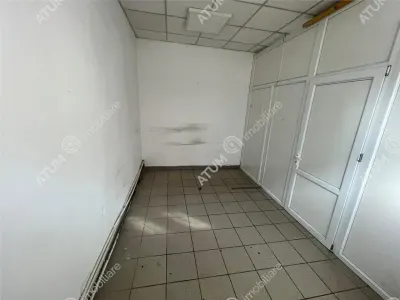 De inchiriat spatiu comercial cu vad stradal si vitrina in zona Mihai Viteazu din Sibiu - foto 11