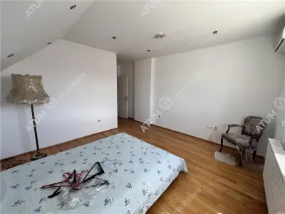 De vanzare casa individuala cu 6 camere si teren de 715 mp situata in Talmaciu/ Sibiu - foto 13