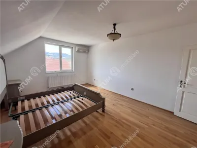 De vanzare casa individuala cu 6 camere si teren de 715 mp situata in Talmaciu/ Sibiu - foto 15