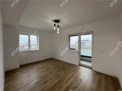 De vanzare apartament de 3 camere decomandate cu 2 bai si loc de parcare in zona Calea Surii Mici - foto 11