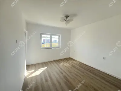 De vanzare apartament cu 2 camere decomandate si balcon etaj 2 zona Doamna Stanca - foto 3