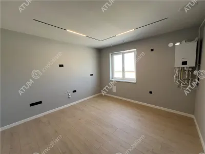De vanzare penthouse cu 3 camere 2 bai si 2 terase zona Calea Surii Mici din Sibiu - foto 12