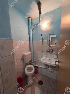 Garsoniera decomandata amplasata la etajul 1 in zona Lupeni din Sibiu - foto 7