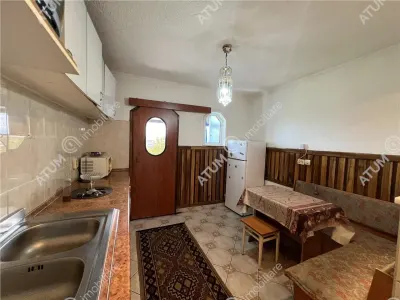 De vanzare apartament cu 2 camere decomandate cu boxa si pivnita zona Vasile Aaron din Sibiu - foto 8