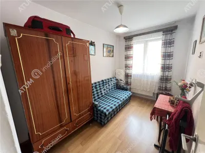 De vanzare apartament cu 3 camere balcon si pivnita situat in zona Vasile Aaron din Sibiu - foto 5