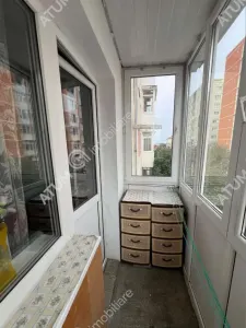 De vanzare apartament cu 3 camere balcon si pivnita situat in zona Vasile Aaron din Sibiu - foto 10